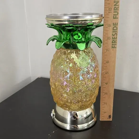 Bath & Body WORKS Pineapple Water Globe 3 Wick Candle Holder Lights Up 2022 - Picture 7 of 8